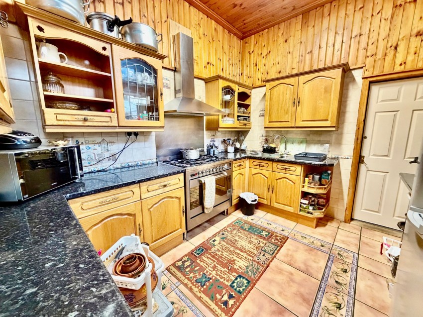 Images for Skipton Road, Keighley, West Yorkshire EAID:3030449609 BID:4216801