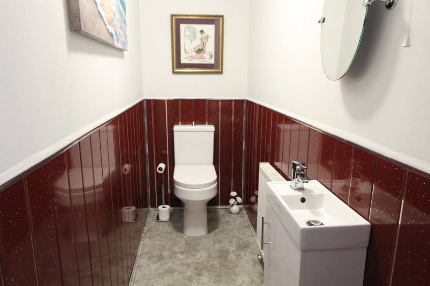 Images for Oakworth, Keighley, West Yorkshire EAID:3030449609 BID:4216801