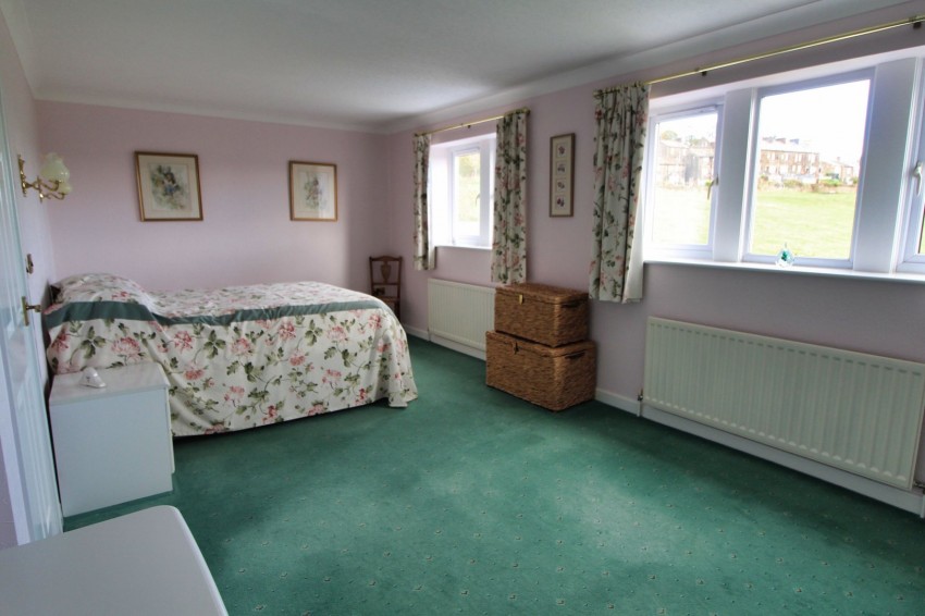 Images for Oakworth, Keighley, West Yorkshire EAID:3030449609 BID:4216801