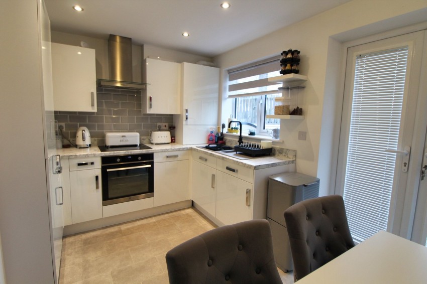 Images for Oakworth, Keighley, West Yorkshire EAID:3030449609 BID:4216801