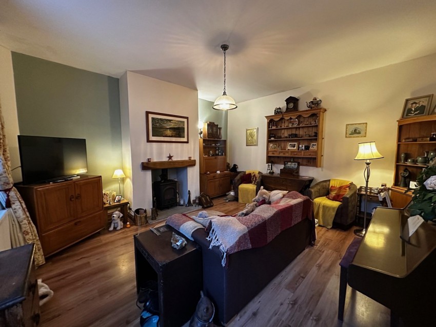 Images for Denholme, Bradford, West Yorkshire EAID:3030449609 BID:4216801