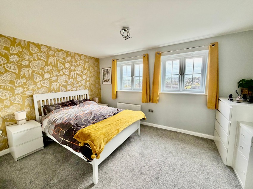 Images for Low Whin Fold, Keighley, West Yorkshire EAID:3030449609 BID:4216801