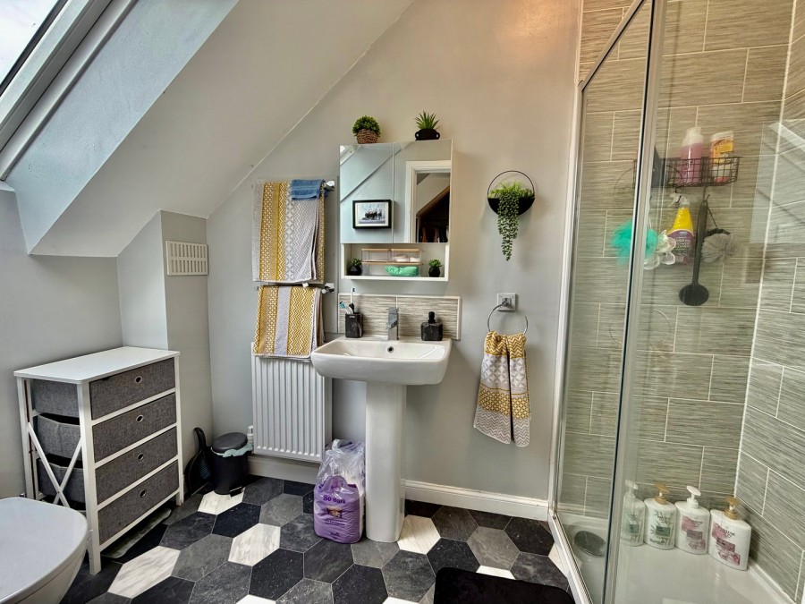 Images for Low Whin Fold, Keighley, West Yorkshire EAID:3030449609 BID:4216801