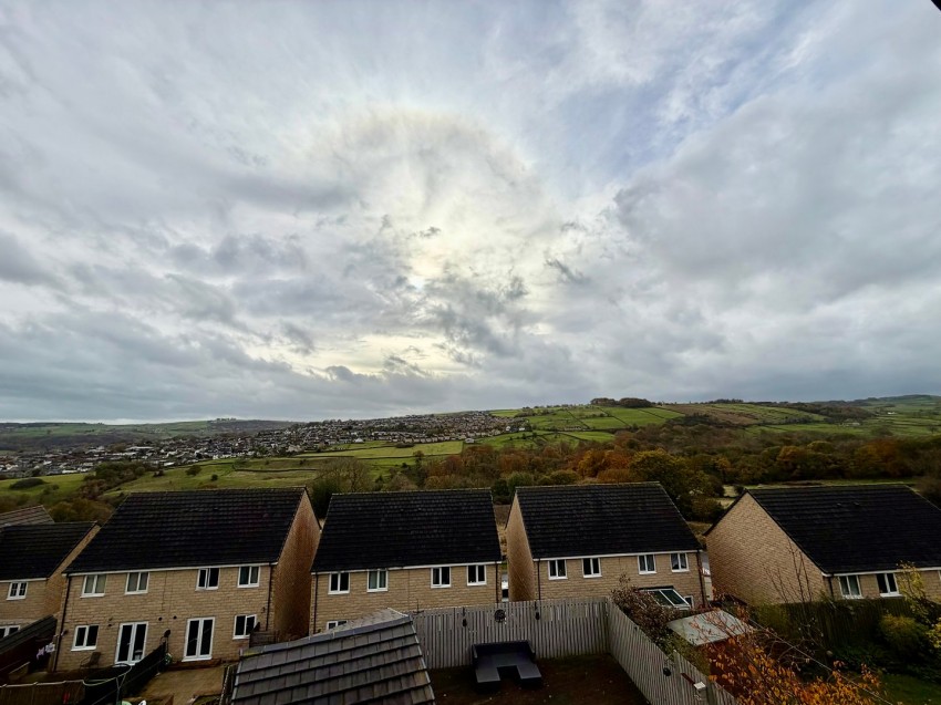 Images for Low Whin Fold, Keighley, West Yorkshire EAID:3030449609 BID:4216801