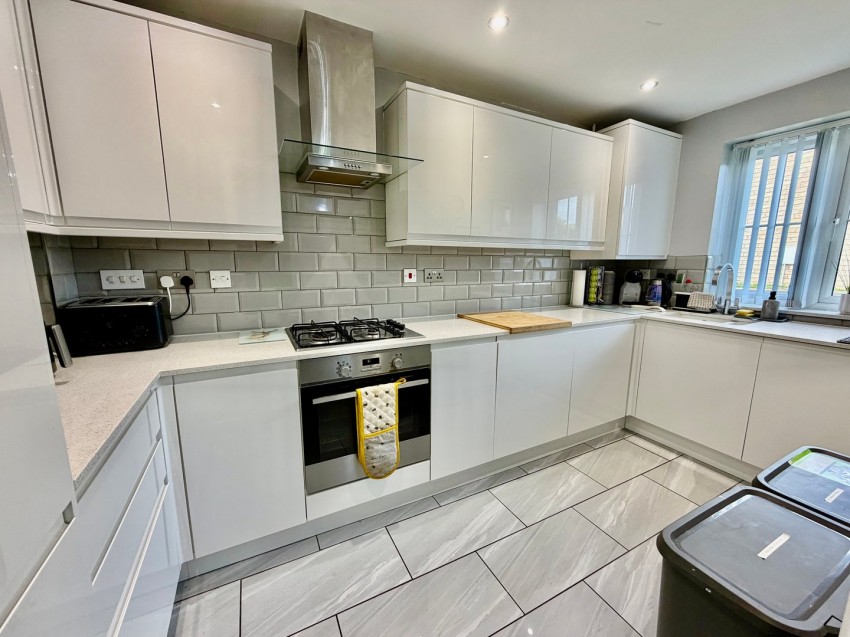 Images for Low Whin Fold, Keighley, West Yorkshire EAID:3030449609 BID:4216801