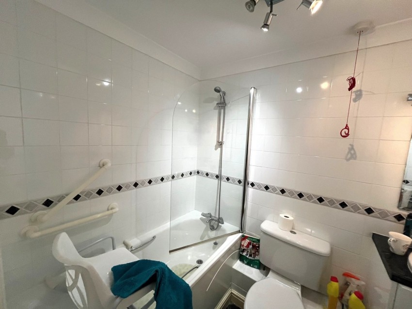 Images for Haworth, Keighley EAID:3030449609 BID:4216801