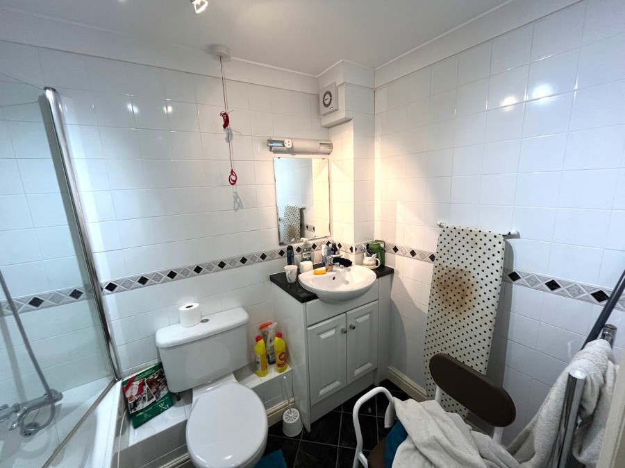 Images for Haworth, Keighley EAID:3030449609 BID:4216801