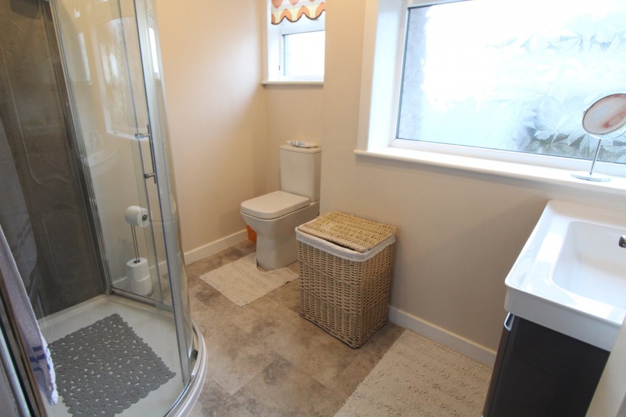 Images for Denholme, Bradford, West Yorkshire EAID:3030449609 BID:4216801