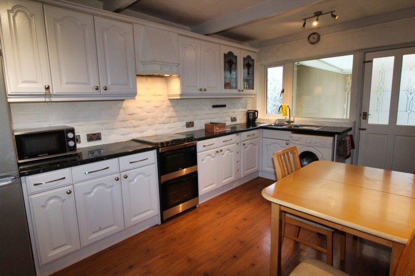 Images for Denholme, Bradford, West Yorkshire EAID:3030449609 BID:4216801