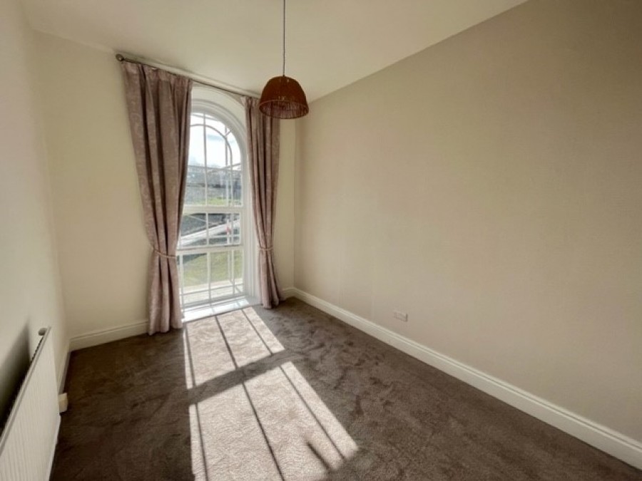 Images for Oakworth, Keighley, West Yorkshire EAID:3030449609 BID:4216801