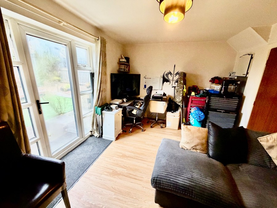 Images for Oakworth, Keighley, West Yorkshire EAID:3030449609 BID:4216801