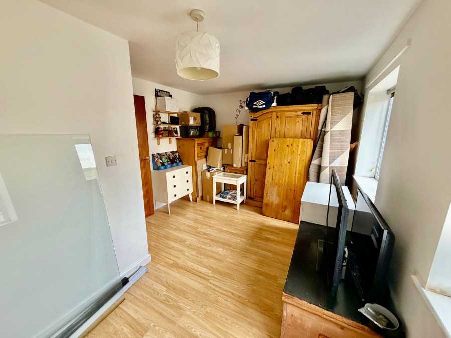 Images for Oakworth, Keighley, West Yorkshire EAID:3030449609 BID:4216801