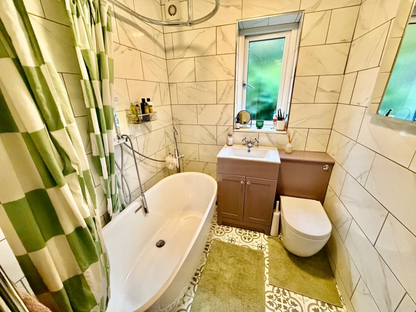 Images for Exley Crescent, Keighley, West Yorkshire EAID:3030449609 BID:4216801