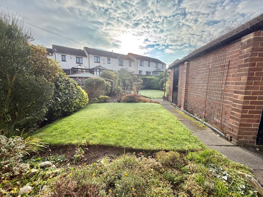 Images for Fell Lane, Keighley, West Yorkshire EAID:3030449609 BID:4216801