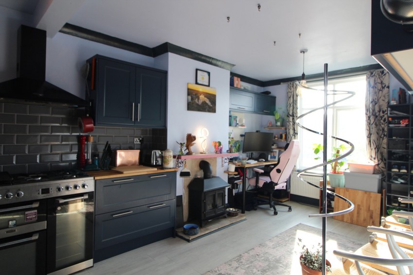 Images for Riddlesden, Keighley, West Yorkshire EAID:3030449609 BID:4216801