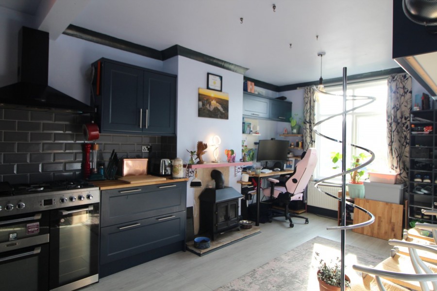 Images for Riddlesden, Keighley, West Yorkshire EAID:3030449609 BID:4216801