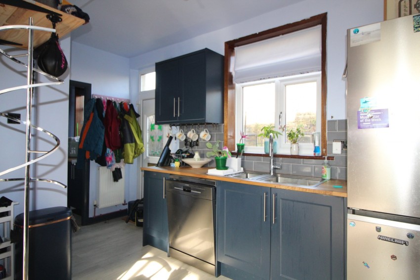 Images for Riddlesden, Keighley, West Yorkshire EAID:3030449609 BID:4216801