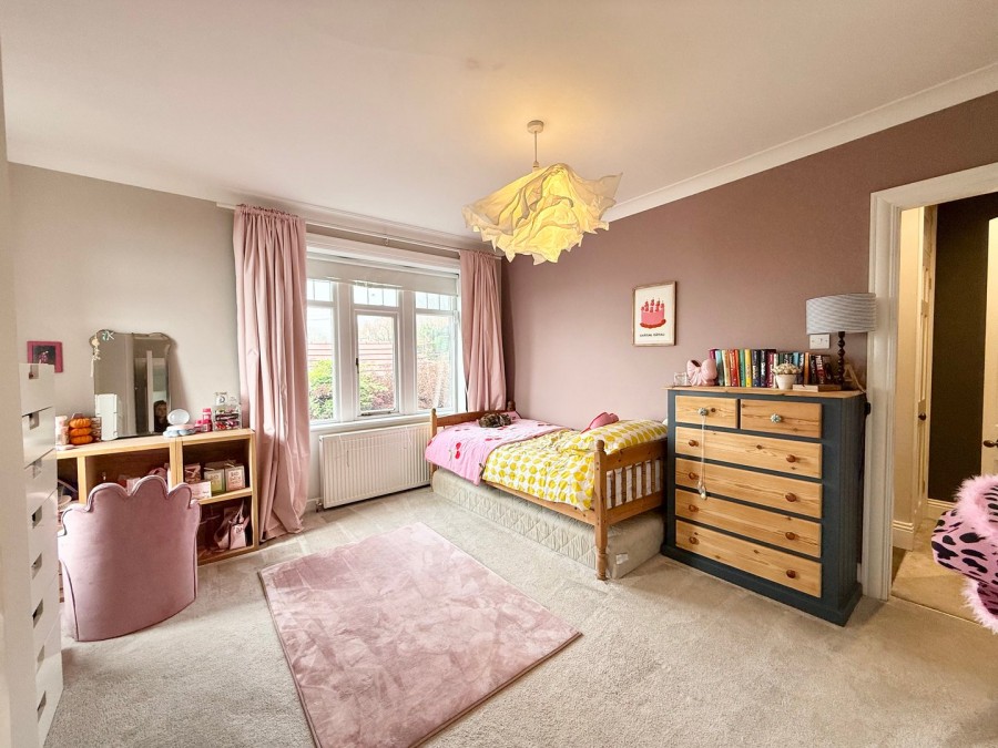 Images for Riddlesden, Keighley, West Yorkshire EAID:3030449609 BID:4216801