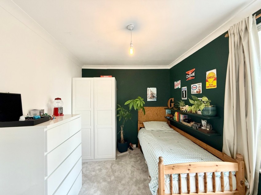 Images for Riddlesden, Keighley, West Yorkshire EAID:3030449609 BID:4216801