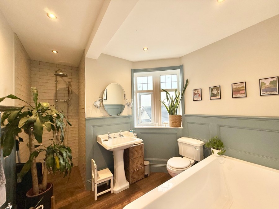 Images for Riddlesden, Keighley, West Yorkshire EAID:3030449609 BID:4216801