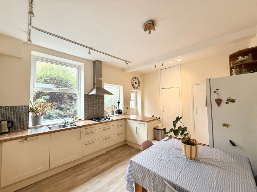 Images for Riddlesden, Keighley, West Yorkshire EAID:3030449609 BID:4216801