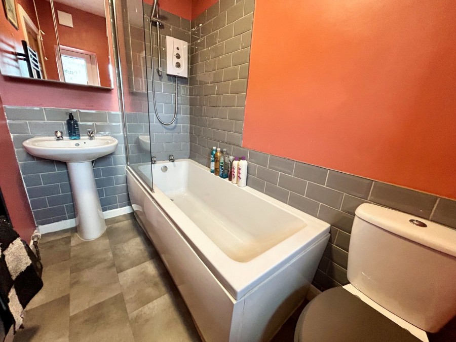 Images for Silsden, Keighley, West Yorkshire EAID:3030449609 BID:4216801