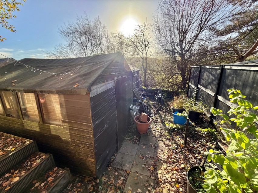 Images for Riddlesden, Keighley, West Yorkshire EAID:3030449609 BID:4216801