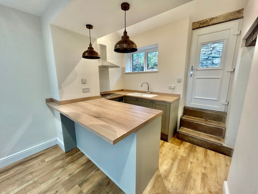 Images for Oakworth, Keighley, West Yorkshire EAID:3030449609 BID:4216801