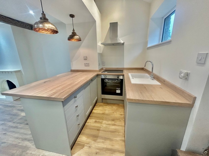 Images for Oakworth, Keighley, West Yorkshire EAID:3030449609 BID:4216801