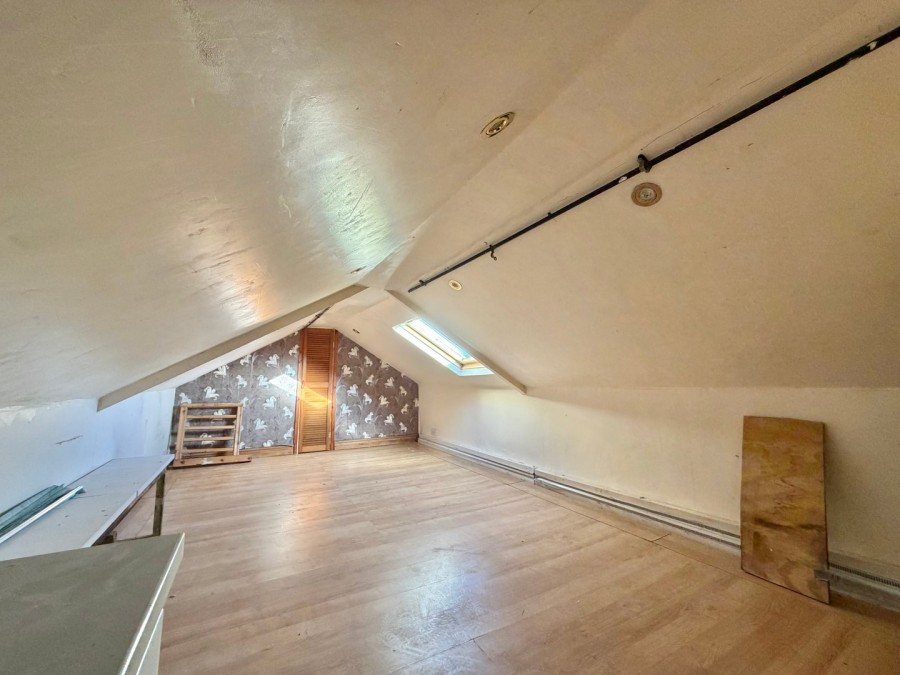 Images for Bracken Bank Avenue, Keighley, West Yorkshire EAID:3030449609 BID:4216801