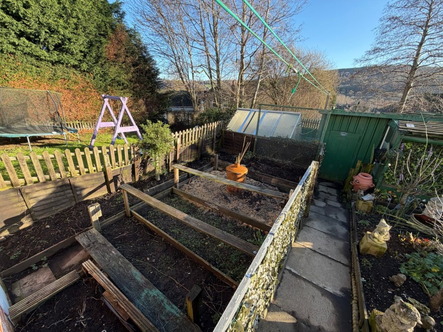 Images for Bracken Bank Avenue, Keighley, West Yorkshire EAID:3030449609 BID:4216801