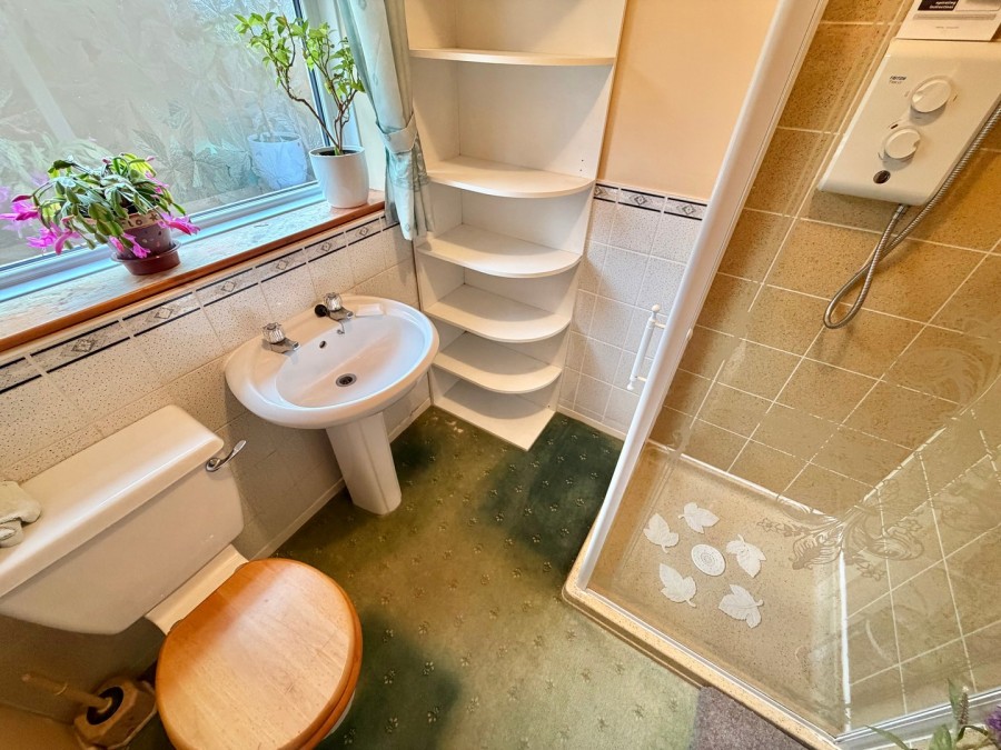 Images for Denholme, Bradford, West Yorkshire EAID:3030449609 BID:4216801