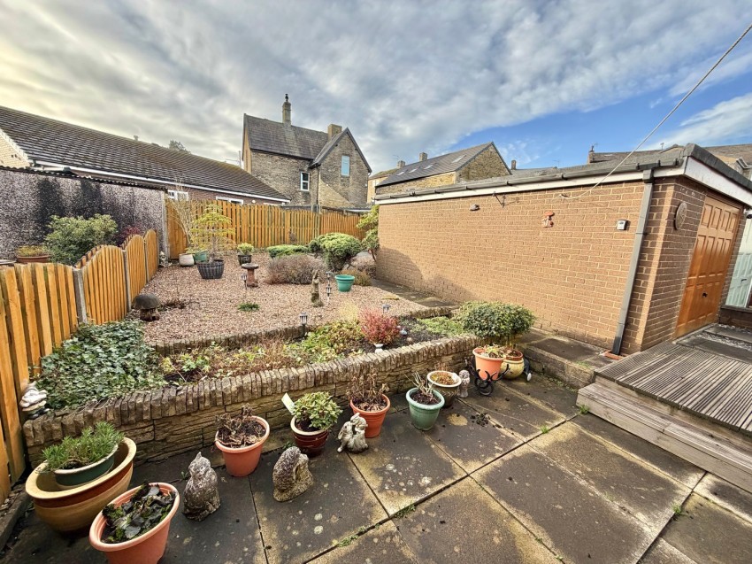 Images for Denholme, Bradford, West Yorkshire EAID:3030449609 BID:4216801