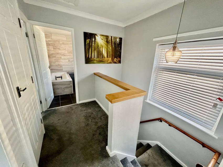 Images for Oakworth, Keighley, West Yorkshire EAID:3030449609 BID:4216801