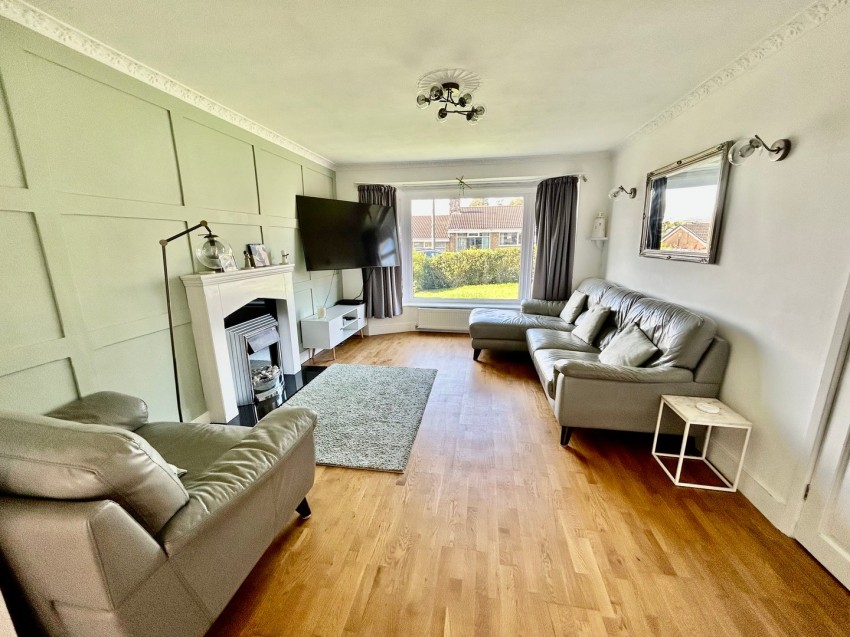 Images for Oakworth, Keighley, West Yorkshire EAID:3030449609 BID:4216801