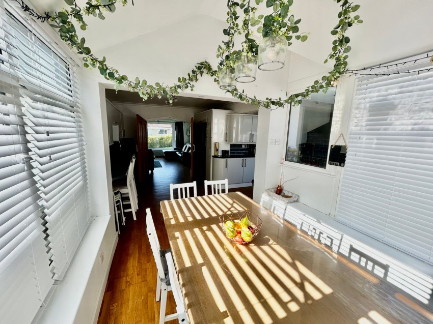 Images for Oakworth, Keighley, West Yorkshire EAID:3030449609 BID:4216801