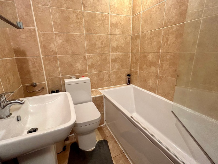 Images for Oakworth, Keighley, West Yorkshire EAID:3030449609 BID:4216801