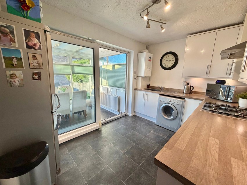 Images for Cherry Tree Rise, Keighley, West Yorkshire EAID:3030449609 BID:4216801