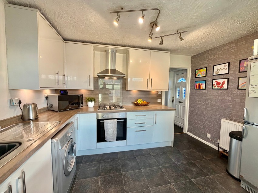 Images for Cherry Tree Rise, Keighley, West Yorkshire EAID:3030449609 BID:4216801