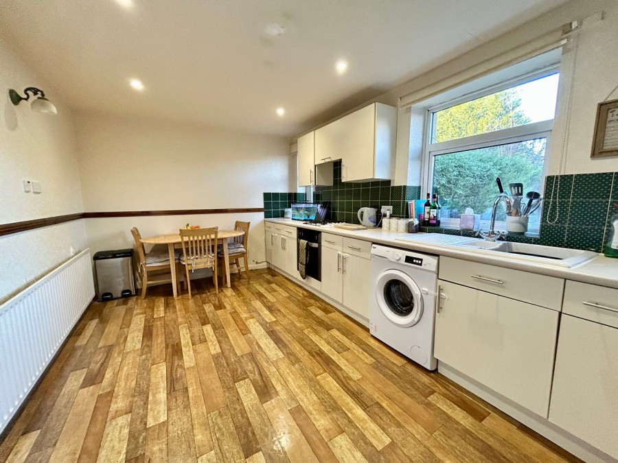 Images for Cross Flatts, Bingley, West Yorkshire EAID:3030449609 BID:4216801