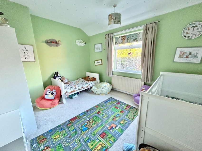 Images for Cross Flatts, Bingley, West Yorkshire EAID:3030449609 BID:4216801