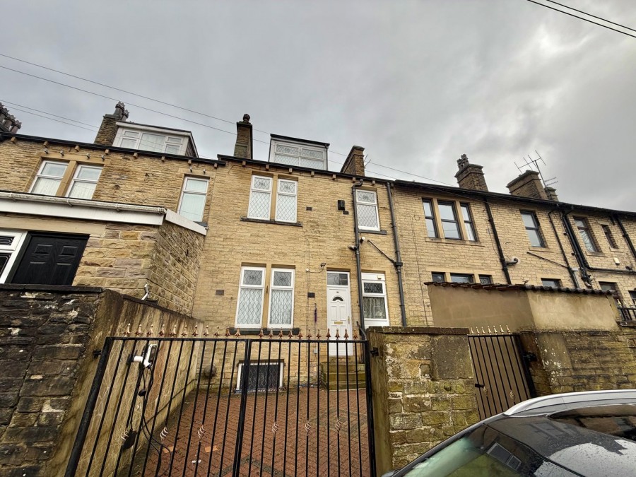 Images for Malsis Road, Keighley, West Yorkshire EAID:3030449609 BID:4216801