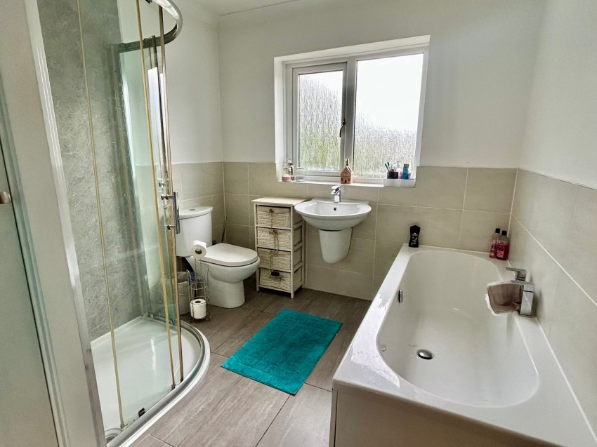 Images for Oakworth, Keighley, West Yorkshire EAID:3030449609 BID:4216801