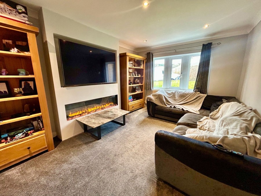 Images for Oakworth, Keighley, West Yorkshire EAID:3030449609 BID:4216801