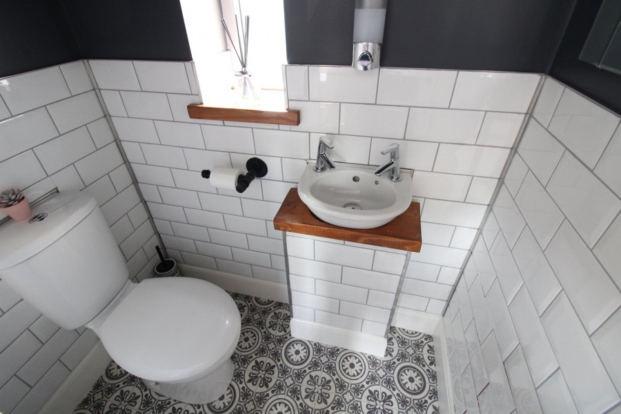 Images for Cross Roads, Keighley, West Yorkshire EAID:3030449609 BID:4216801