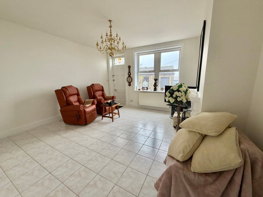 Images for Oakworth, Keighley, West Yorkshire EAID:3030449609 BID:4216801