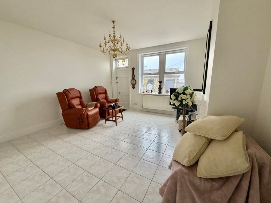 Images for Oakworth, Keighley, West Yorkshire EAID:3030449609 BID:4216801