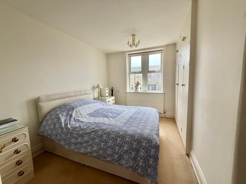 Images for Oakworth, Keighley, West Yorkshire EAID:3030449609 BID:4216801