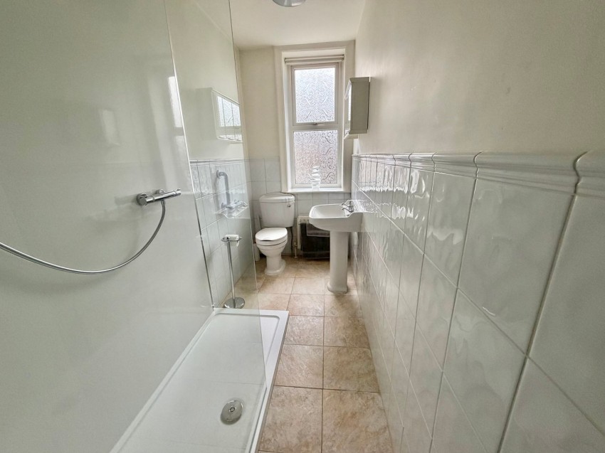 Images for Oakworth, Keighley, West Yorkshire EAID:3030449609 BID:4216801