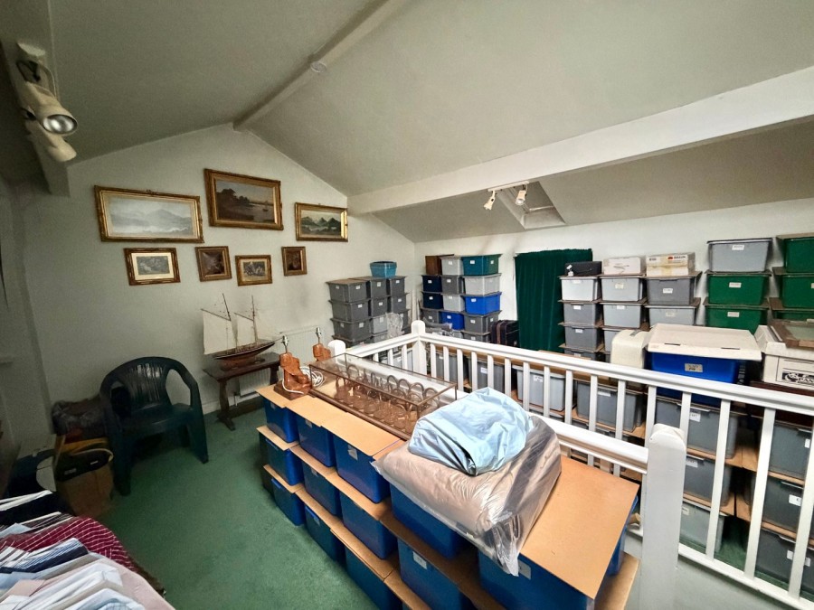 Images for Oakworth, Keighley, West Yorkshire EAID:3030449609 BID:4216801